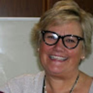 Meet your Posher, Leslie